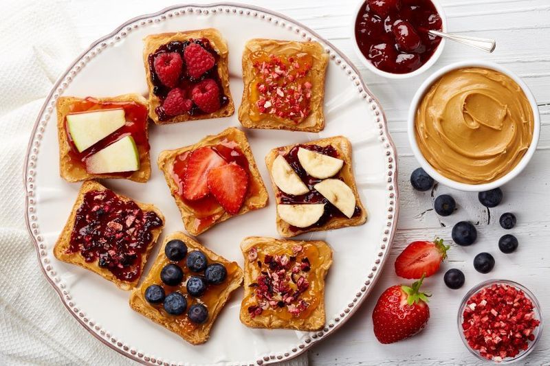 9 Stand-ins for the Peanut Butter Sandwich article image