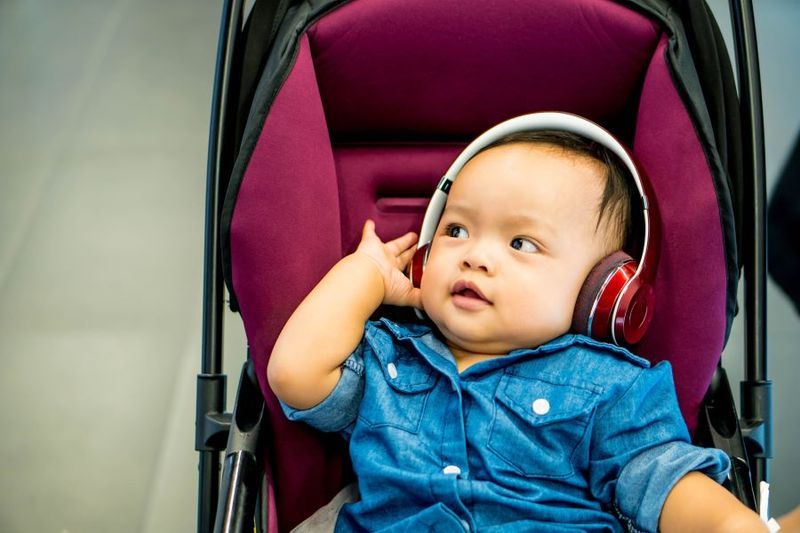Benefits of Music for Your Baby article image