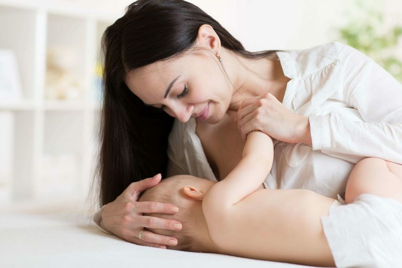 Benefits of Breastfeeding article image