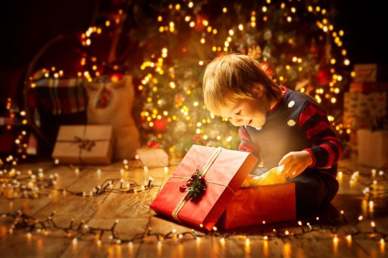 Christmas Traditions Around the World article image