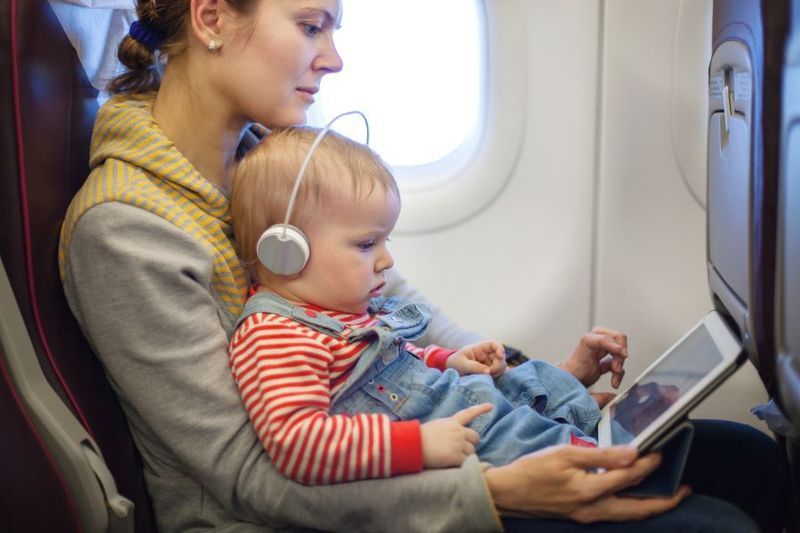 Flying With a Child article image