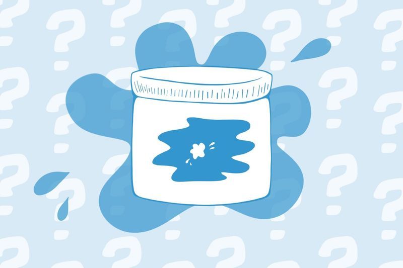 How Much Formula Should My Baby Drink? article image