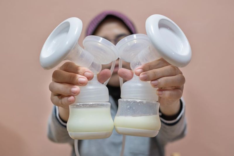How to Deal With Milk Oversupply article image