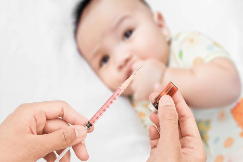 Q&a With Dr. Rachel Shnider: flu Vaccine Options for Your Baby article image
