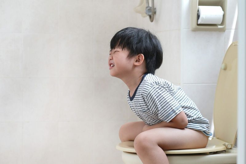 Best and Worst Foods to Feed a Child With Diarrhea article image